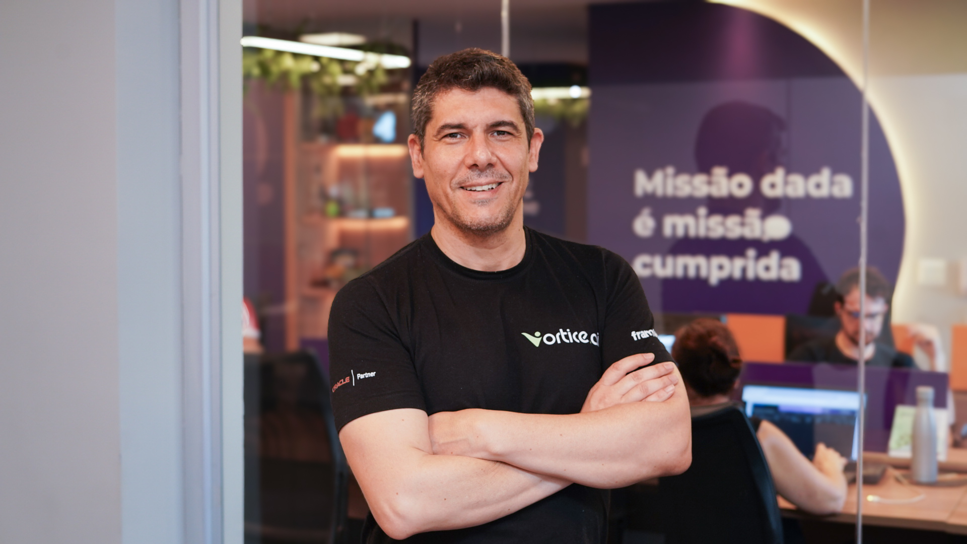 The Reflection of the Digital Mind: How Small-Scale Models Are Creating a New Era of Personalized Artificial Intelligence